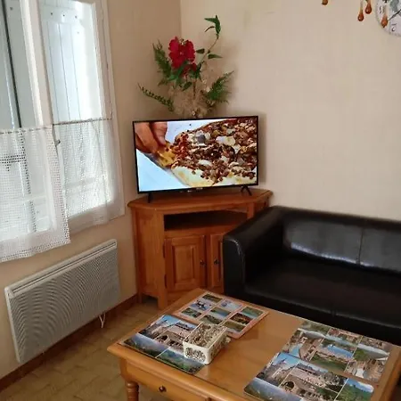 Du Guilhaumard Et Du Larzac Tatil Evi